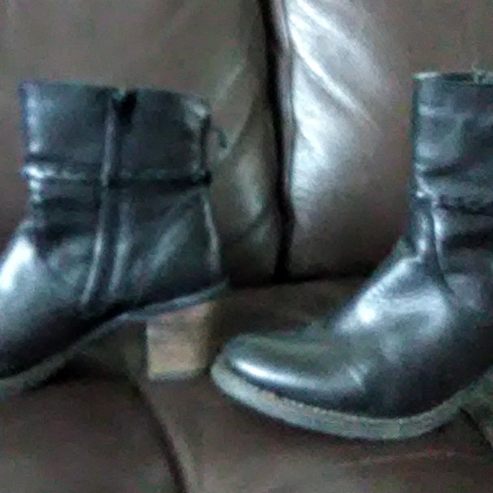 Umberto Raffini Valencia Black Leather Ankle Boots